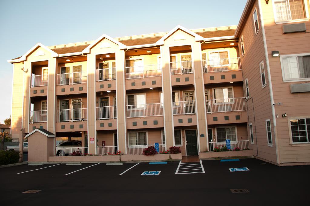 Howard Johnson By Wyndham Salinas Luaran gambar