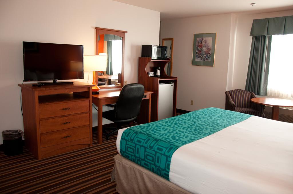 Howard Johnson By Wyndham Salinas Luaran gambar