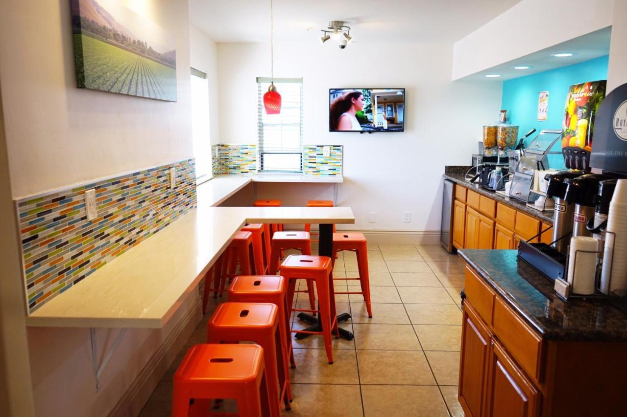 Howard Johnson By Wyndham Salinas Luaran gambar