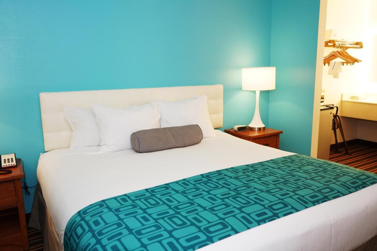 Howard Johnson By Wyndham Salinas Luaran gambar
